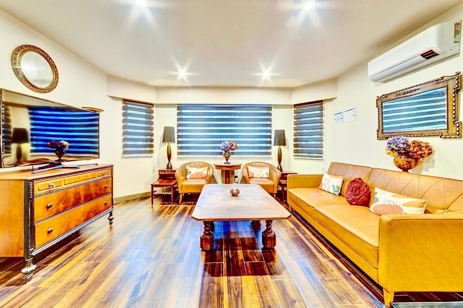 Neocolonial Nouveau Kensington Vacation Home فانكوفر المظهر الخارجي الصورة