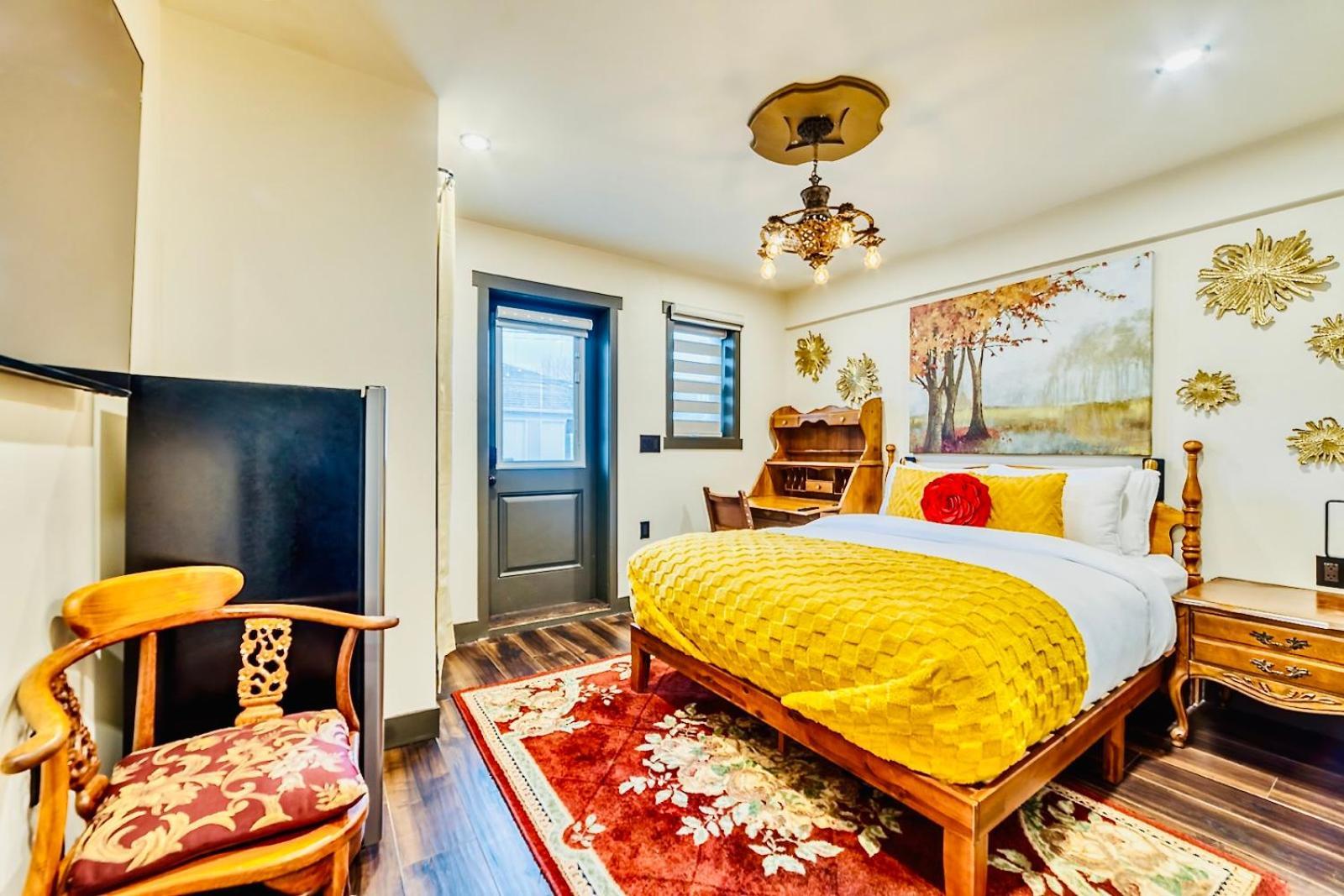 Neocolonial Nouveau Kensington Vacation Home فانكوفر المظهر الخارجي الصورة