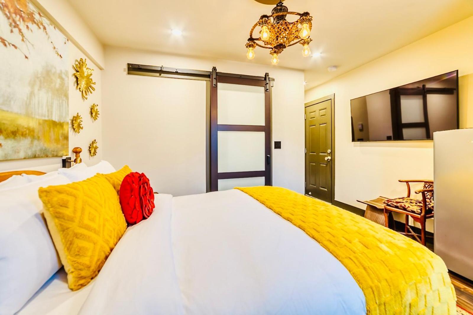 Neocolonial Nouveau Kensington Vacation Home فانكوفر المظهر الخارجي الصورة