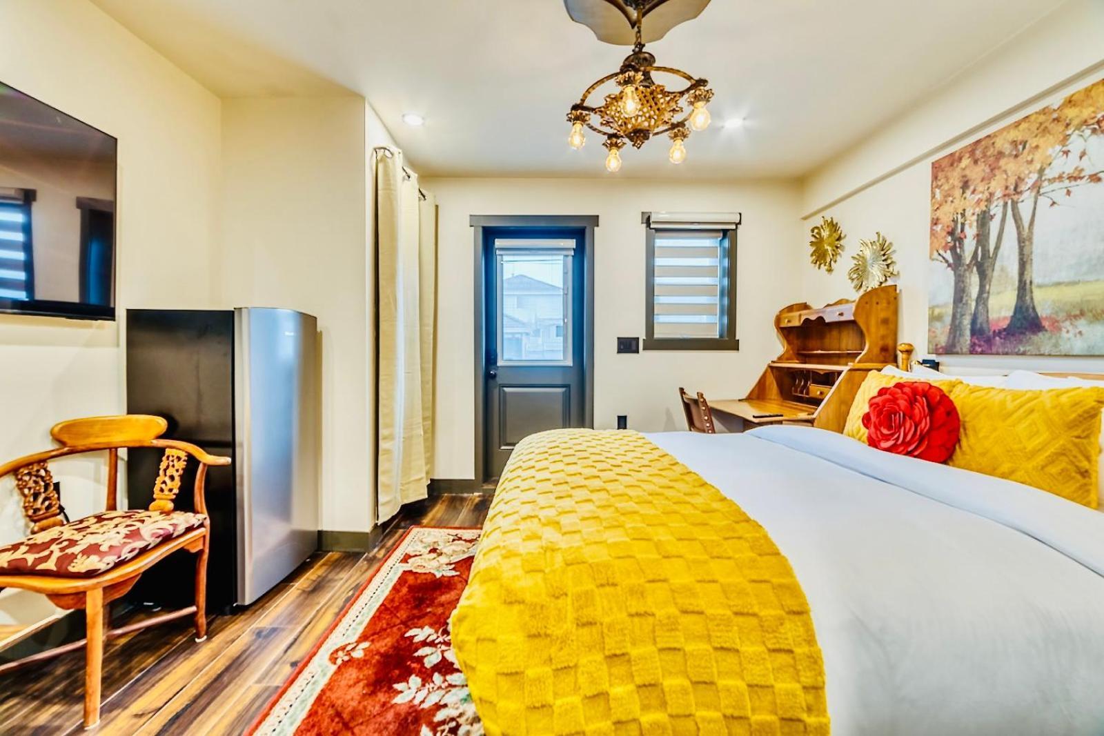 Neocolonial Nouveau Kensington Vacation Home فانكوفر المظهر الخارجي الصورة