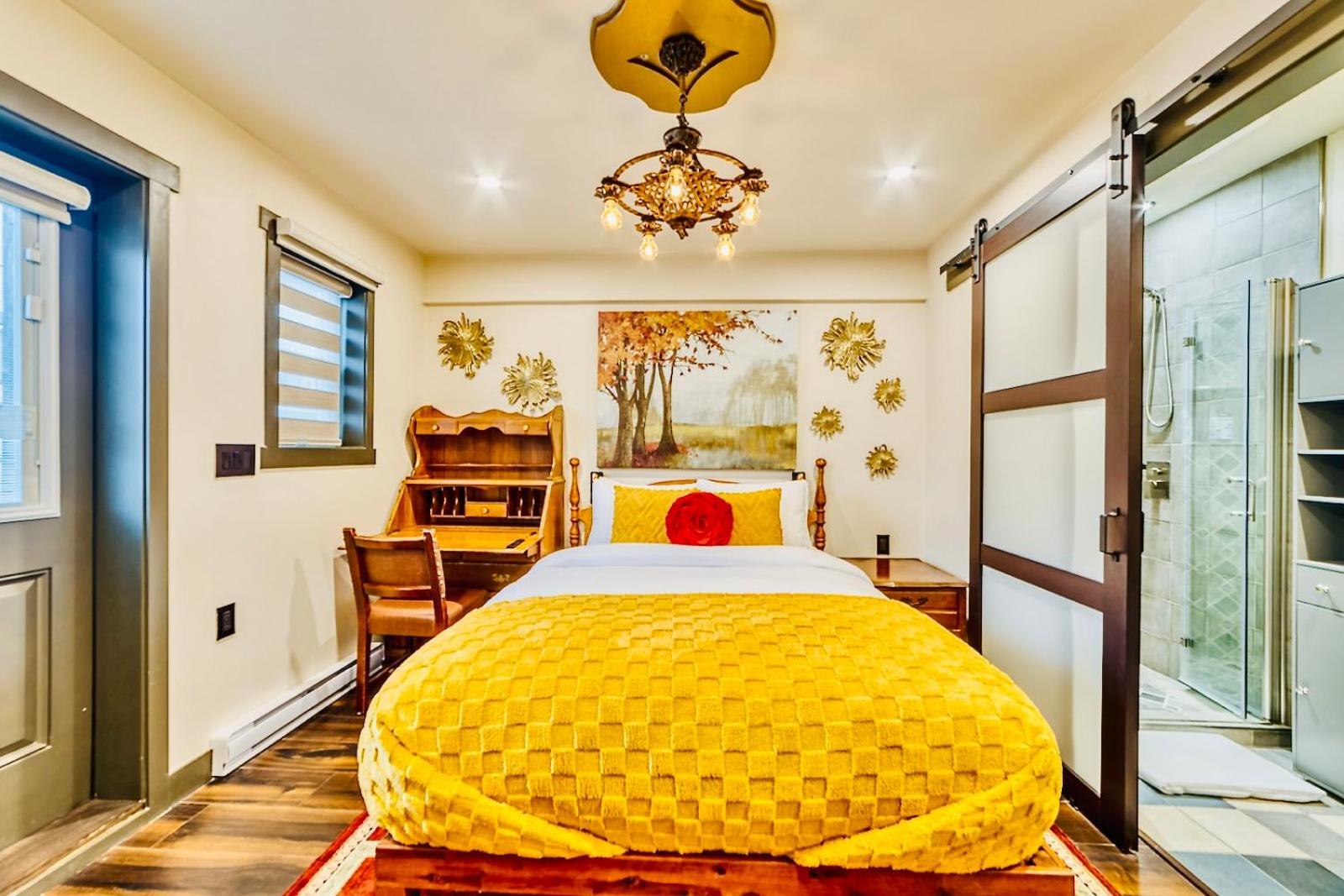 Neocolonial Nouveau Kensington Vacation Home فانكوفر المظهر الخارجي الصورة