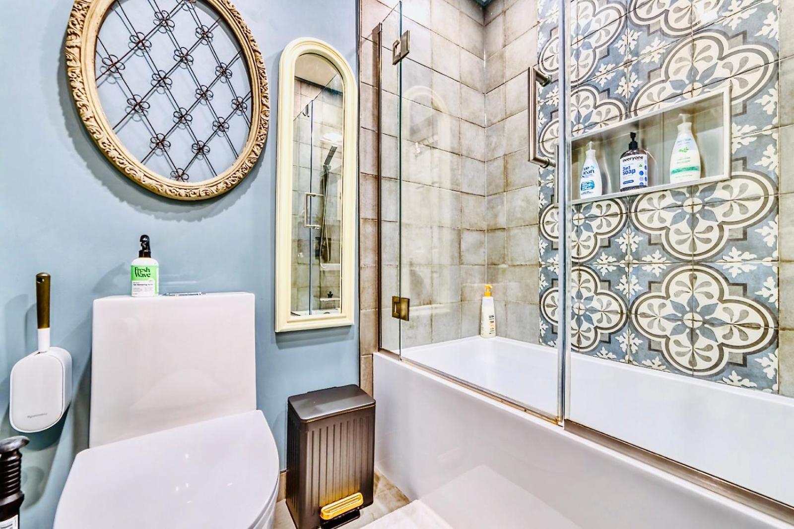 Neocolonial Nouveau Kensington Vacation Home فانكوفر المظهر الخارجي الصورة