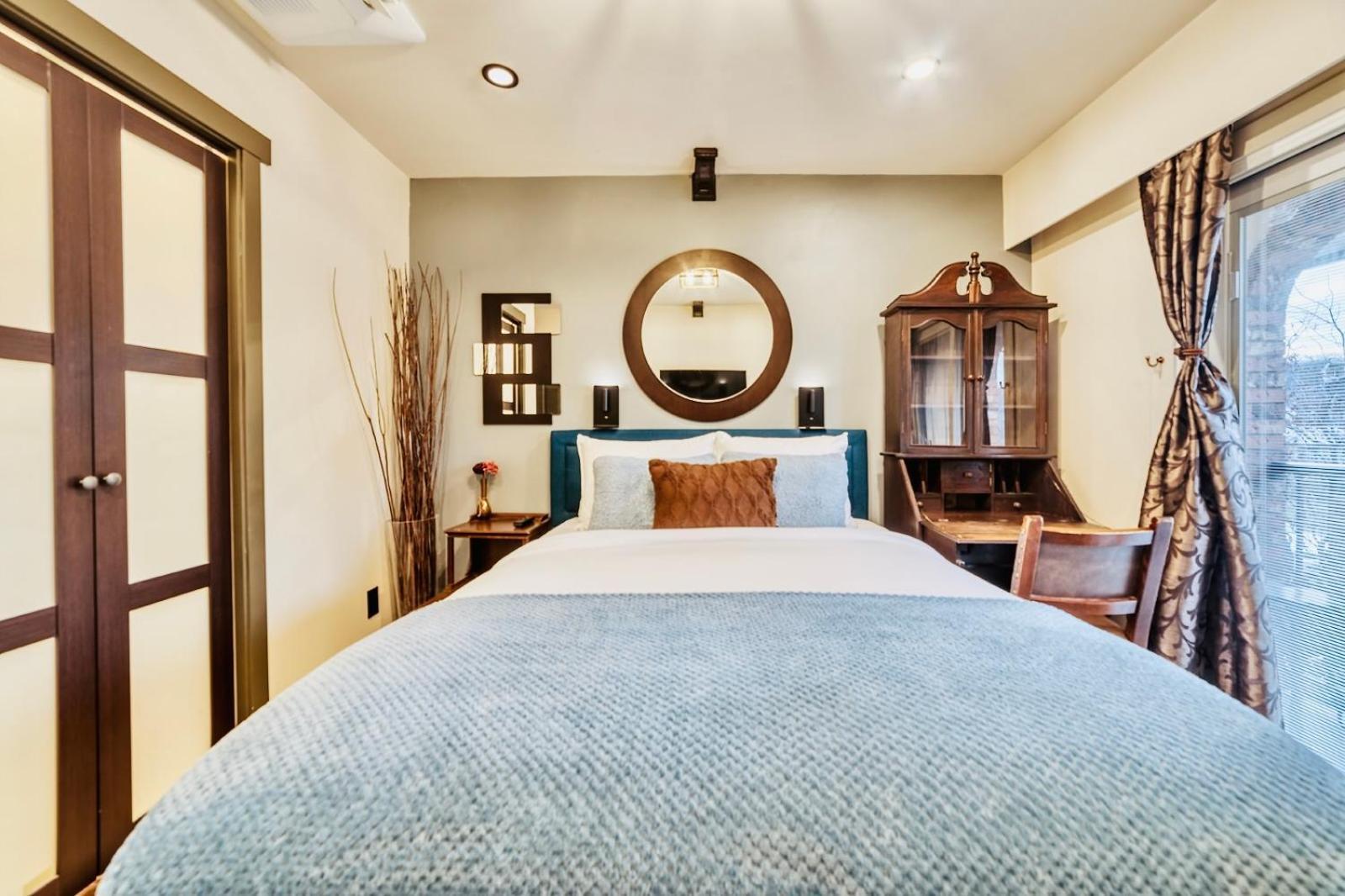 Neocolonial Nouveau Kensington Vacation Home فانكوفر المظهر الخارجي الصورة