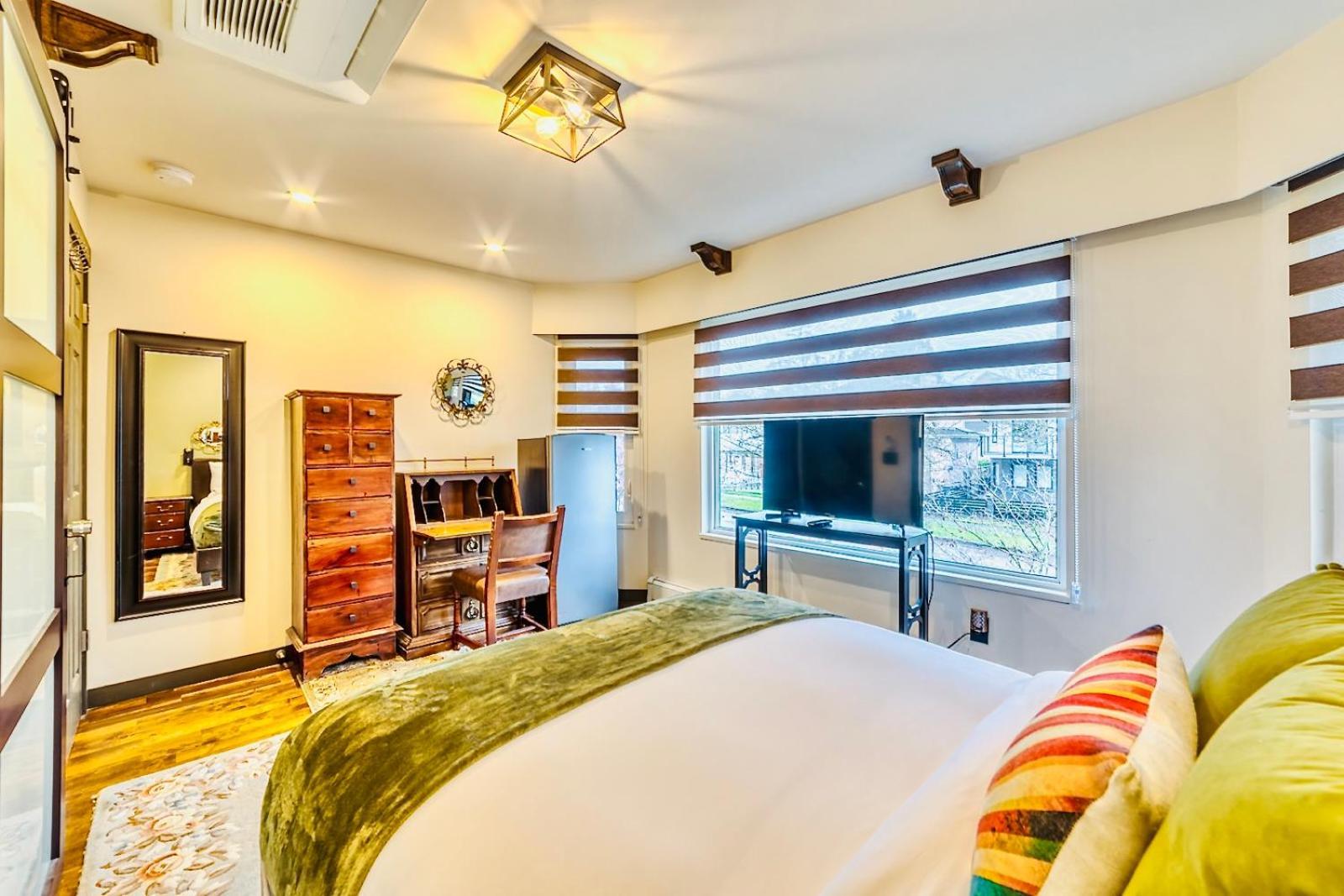 Neocolonial Nouveau Kensington Vacation Home فانكوفر المظهر الخارجي الصورة