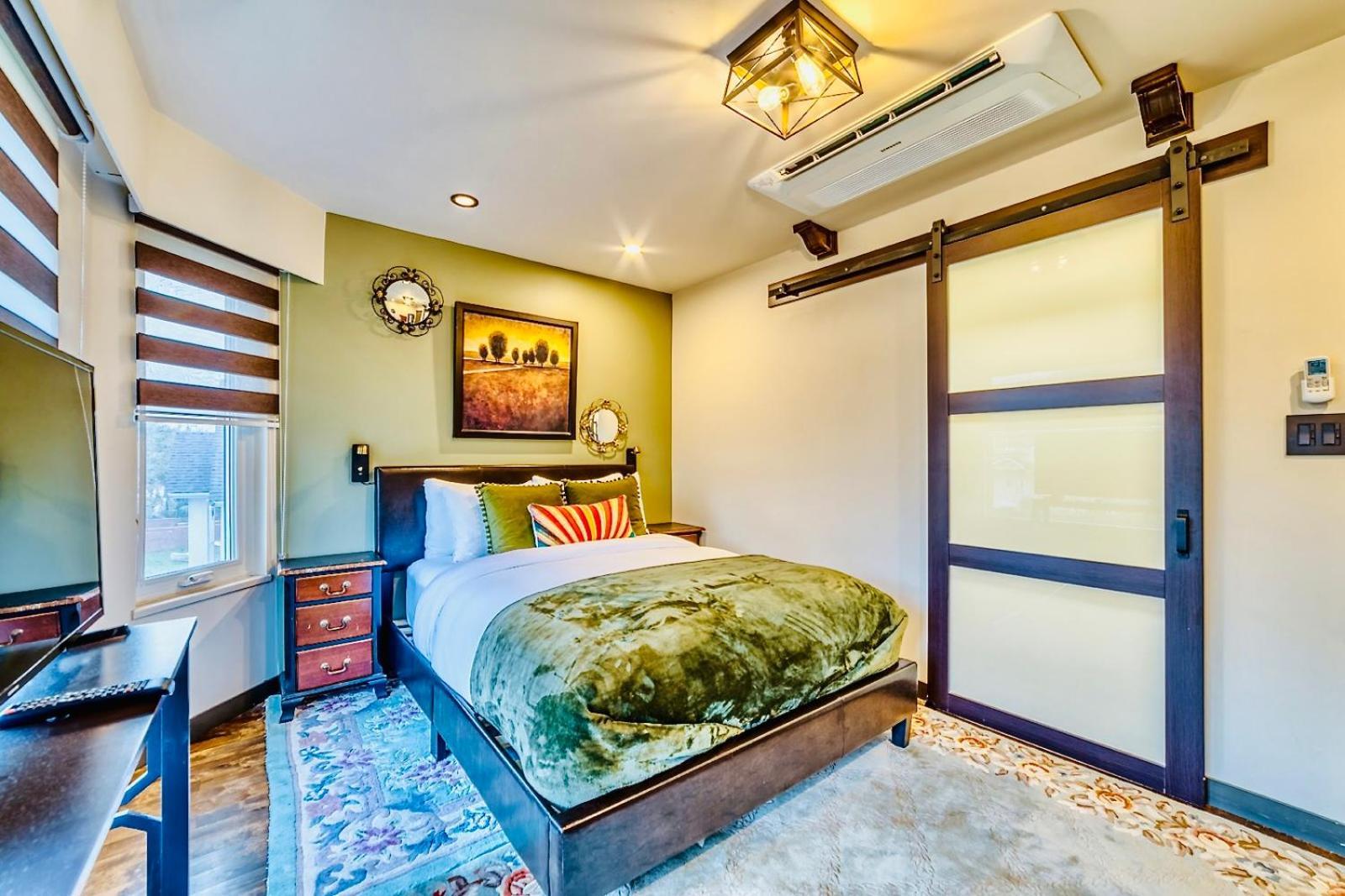 Neocolonial Nouveau Kensington Vacation Home فانكوفر المظهر الخارجي الصورة